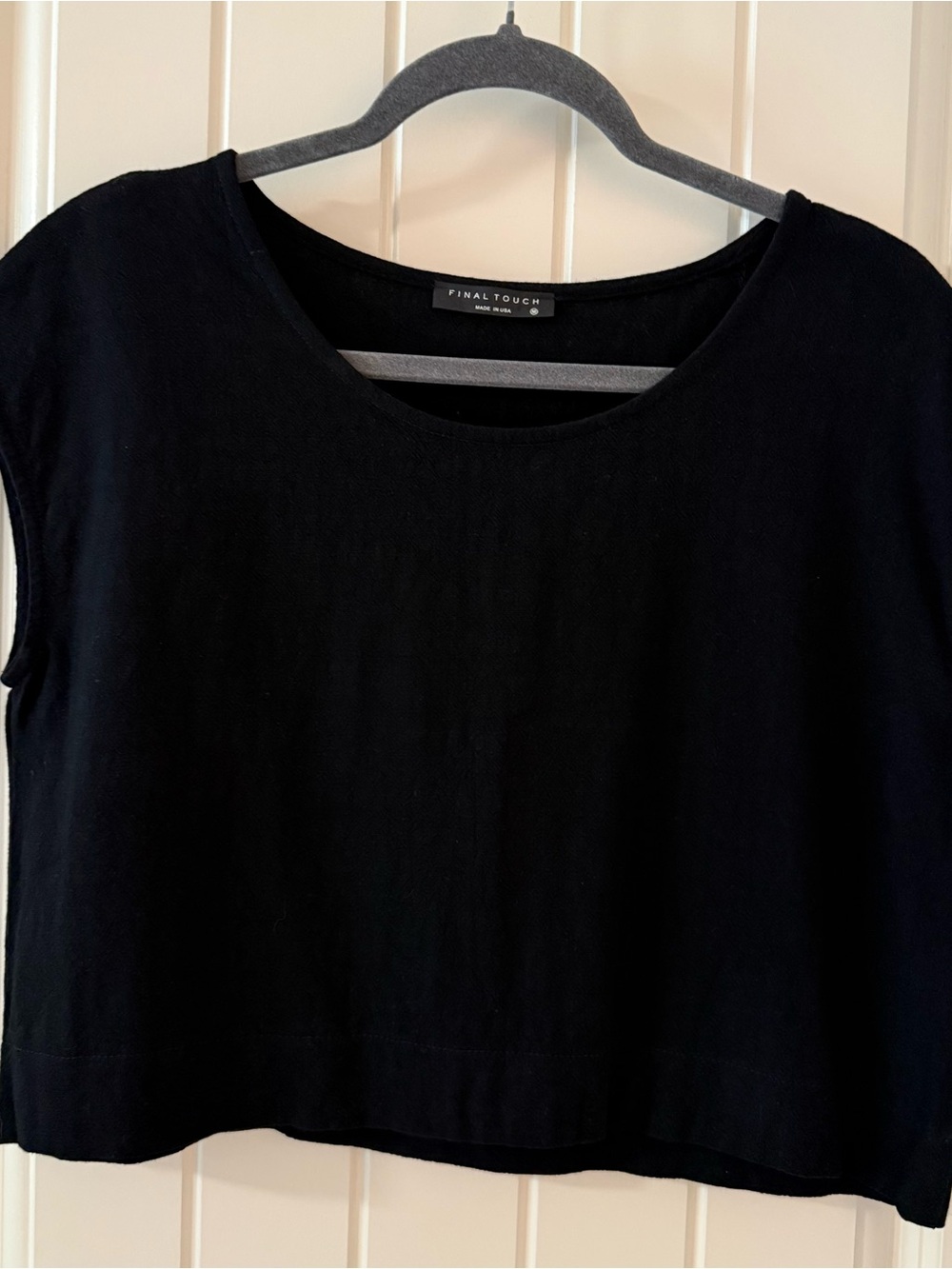 Final Touch Black Cropped Short Sleeve Women's Top